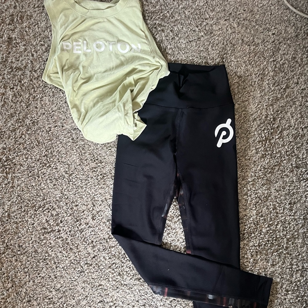 NWT PELOTON/BEYOND YOGA bundle